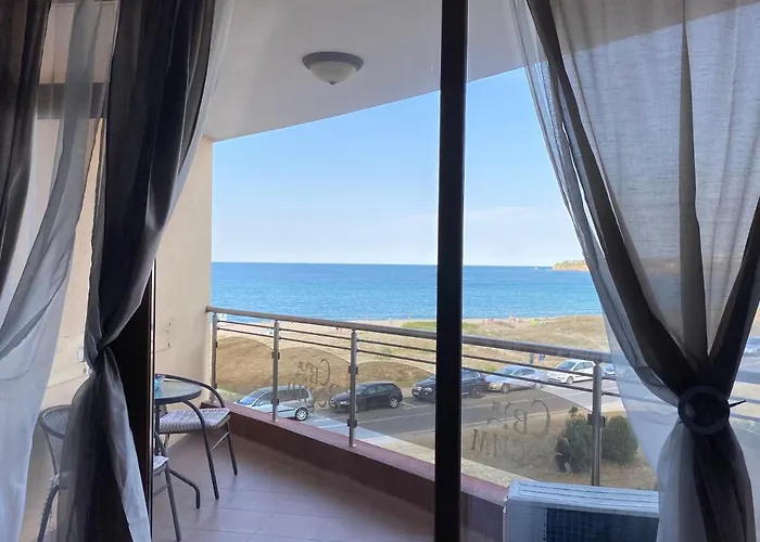 свети зосим アパート